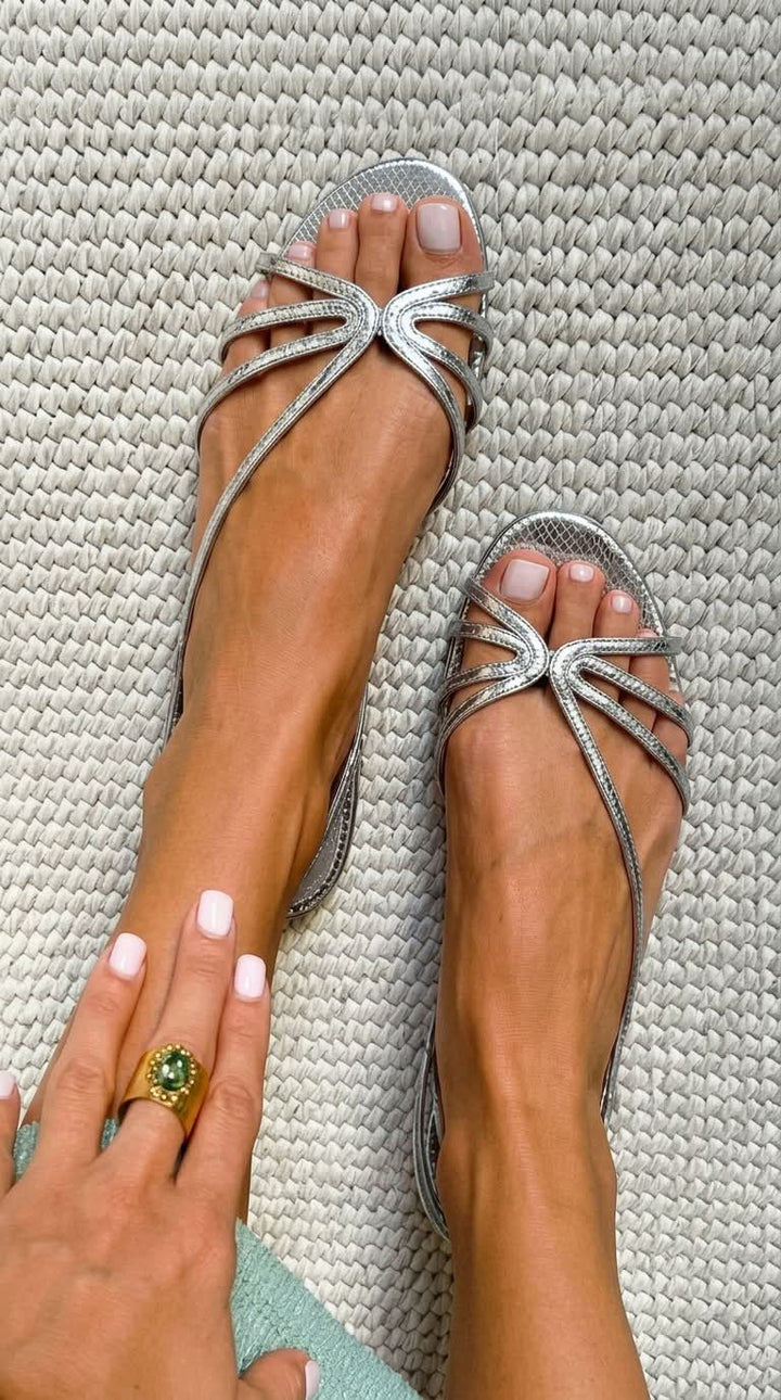Ginevra – Golden Elegance Sandals