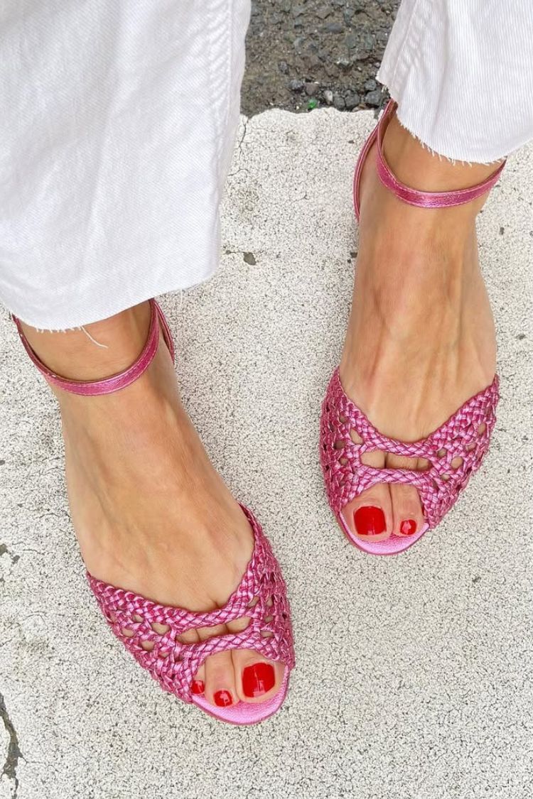 Isadora – Woven Gold Sandals